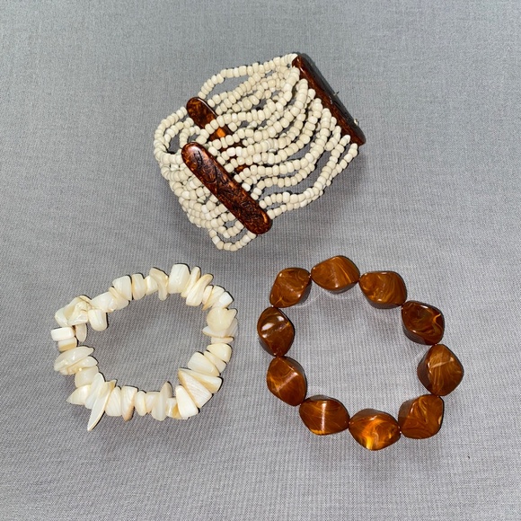 3 Piece Boho Eclectic Stone Bead Stretch Vtg Bracelets Neutrals Women's Size - Picture 1 of 13